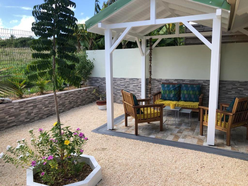 Villa Fleur De Lys Sainte-Anne Exteriör bild